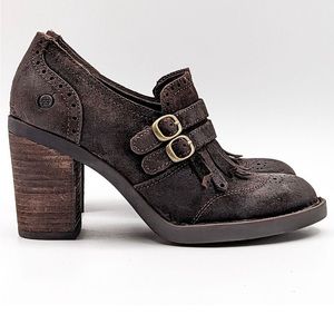 Size 7 leather B.O.C By Born chunky heels.